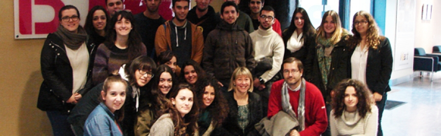 Los alumnos del CESAG en el hall de IB3, en el polígono Son Bugadelles (Calvià).