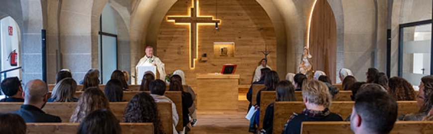Panorámica de la nueva capilla del CESAG, durante la misa oficiada por el Obispo de Mallorca, Sebastià Taltavull